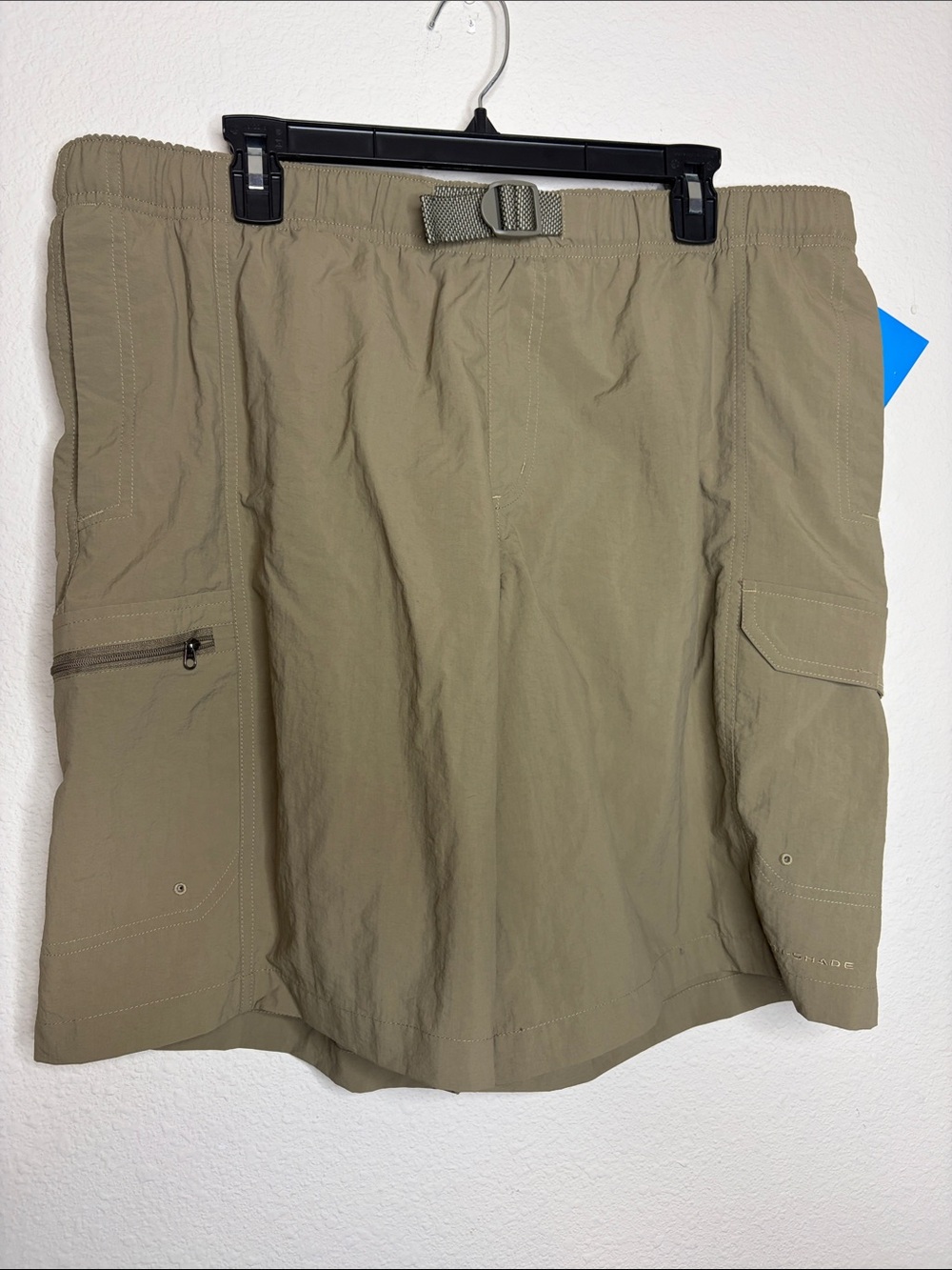 Columbia | Men’s Khaki Snake River Water Shorts 9in Inseam Size Large NWT